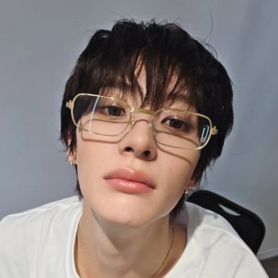 sibriize's profile picture. RII7E | head over heels yapper ( @choochoulips )🧧🏹