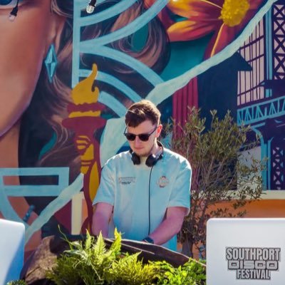 🎙️Radio Presenter 💿DJ 🎷Saxophonist-ish 🎵House . Disco . Tech 🕺Est. 2004