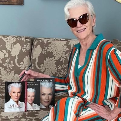 Bestselling International Author of A Woman Makes A Plan 📖Doctor of Dietetics 👩🎓Supermodel😉💃🏻 #ItsGreatToBe76 Manager: anna@mayemusk.com