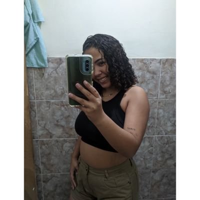 Sou  Feita de Cicatrizes e Gratidão. 
                                     12/12/10 👦🏽🩵
  12/06/20 👧🏻🩷