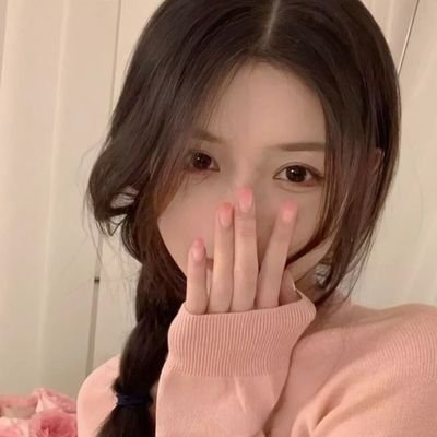 helen0796172965's profile picture. 要完整视频私聊