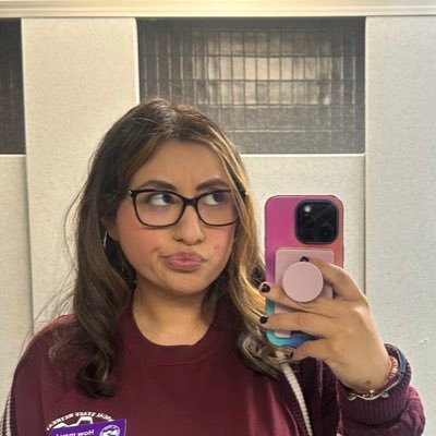 Just your average basic logic ,dodgers fan and grad student #rattpack #PLP😋✨