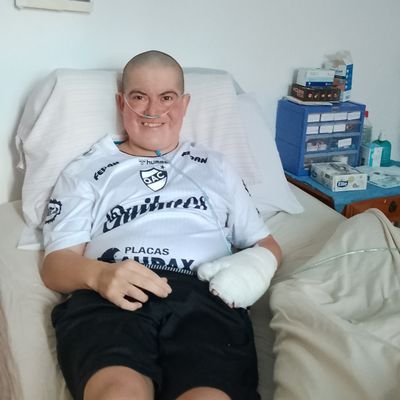 Valientes los que recogen sus propios pedazos y
se arman solos
