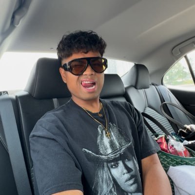 ajohn_09's profile picture. CLB