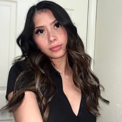 ur favorite Latina 🤤| Just a sweet romantic lady#Part time princess, full time trouble 💖❤️🔥