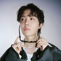 abe⁷ (@holbloob) 's Twitter Profile