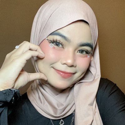 DameriaKarina's profile picture. IG : @dameriakarina