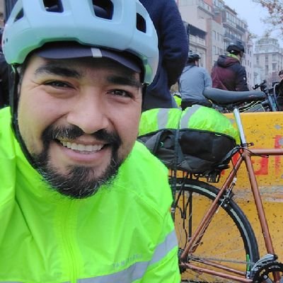 Candidato a Senador Región de Valparaíso @accionhumanista, Abogado, Ciclista, Folclorista, ex Constituyente.
Humanicemos el Senado. Ayúdame!
@WoldarskySenado