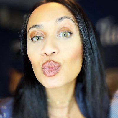 thechelseabanks's profile picture. Fashion • Beauty • Momtrepreneur • Tanner 💙