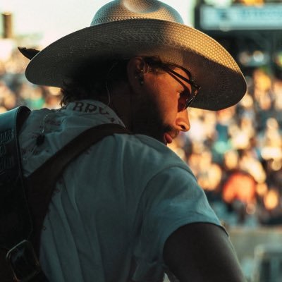Songwriter/Hunter/Jack Dad🤟🤟. Tow Tone Trippin Out Now…….All Private Bookings with Chase Rice”” Available “Dm”