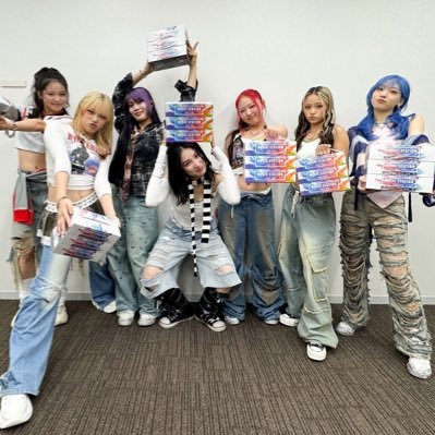 コスプレ大好きですな中3‼️高一からコスプレしたい!てかする予定です!⚠️無言フォロー失礼します🤲