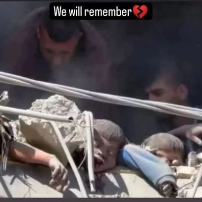عشق دمِ جبرائیل علیہ السلام ، عشق دلِ مصطفیٰ. صلی اللہ علیہ وآلہ وسلم۔ عشق خدا کا رسول عشق. خدا کا کلام