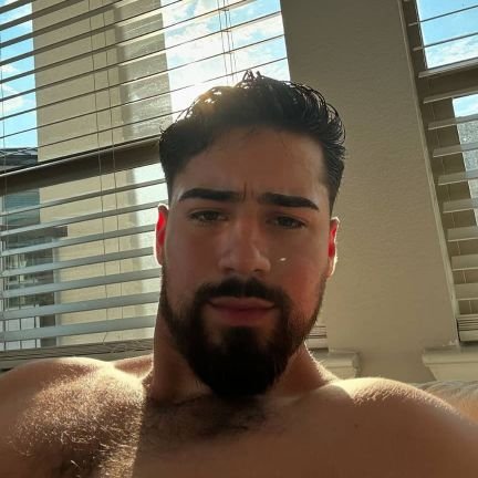 AlamaChukw83883's profile picture. just a normal guy