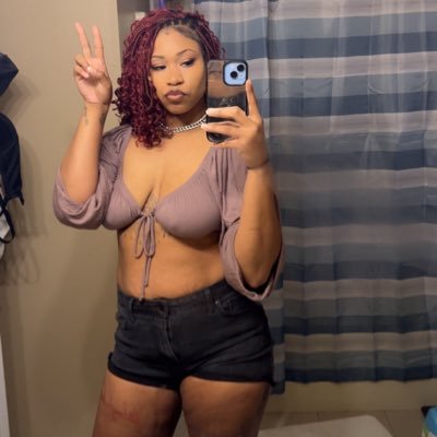 Don’t @ me about anything I post on this app cause I’m a liar. I'm 5'10 lol. Please don’t follow me I’m a mess.