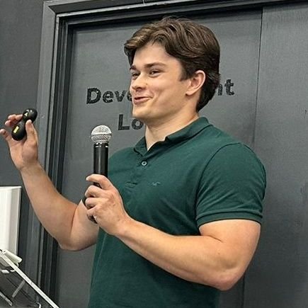 TomasMann1878's profile picture. AI Engineer | Building 'Fightlog' and 'the fact game'