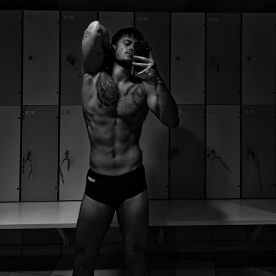 📲 Coach sportif / 🏊🏻♂️ Maître Nageur 📈 Entrepreneur Instagram ➡️ loescoaching