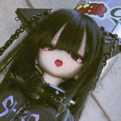 🎀Kawaii Invader👾ᩚ//⚠️終末世界の何でも屋さん//壁にめありー障子にめありー / kawaiiの摂取は1日1錠まで/サイバーなドールアクセと世界を制作しています #めありーの工房 #rbitdoll #朱っ子 #へんなっ子 #さんかくっ子 #Chiki_Cookie
