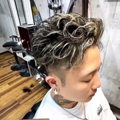 __ruitam__'s profile picture. トラック🚚/4ch🎙/スイスポ🚗³ミラココア/刺青