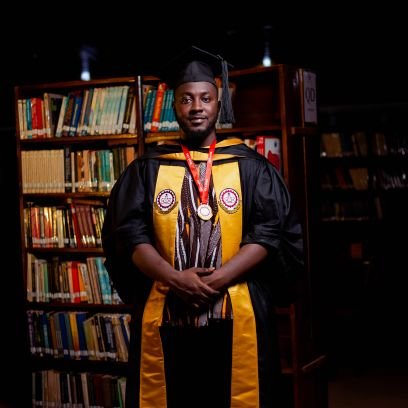 deen_khamal's profile picture. I am and Undergrad IT student.