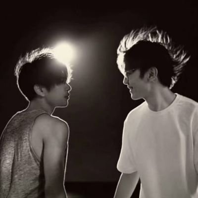 BJYX_QY's profile picture. 🦴BJYX
🐱QY
🎤XJRB