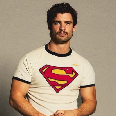 MaknChiz2's profile picture. #COYS 🤍