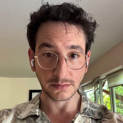 Adam Nathaniel Furmanさんのプロフィール画像