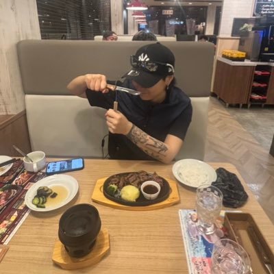 札幌(27)こう見えても経営8年目🤘英会話・サッカー・読書・海外ドラマ🫶 英語マスターしてグローバルに清掃業を目指してます❗️