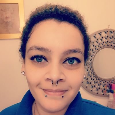 Hey_Chanelle's profile picture. MSc Wildlife biology & Conservation.
Crazy fish lady, bird sniffer.🇧🇧🇲🇸🇬🇧♠️