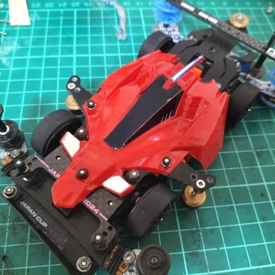 ミニ四駆を初めて2年目の中学生レーサーです!
テックトックの方で活動しています!もし良ければフォローお願いします!