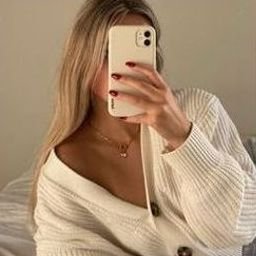 Hovi278438's profile picture. 