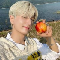 viel 📚 (@avlyv_) 's Twitter Profile