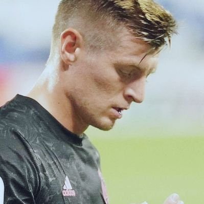 buojneo3286's profile picture. @realmadrid I support Milan for Luka Modric