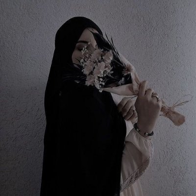 شبزندهدار 🌙
دنبال ساختن راهی که هنوز هیچکس نرفته 🚀
آدمی با فکرای عجیب که تو سکوت خودش رو بلندتر میکنه 🗝️