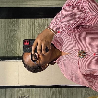 the_nimz's profile picture. Pretty and chill😊