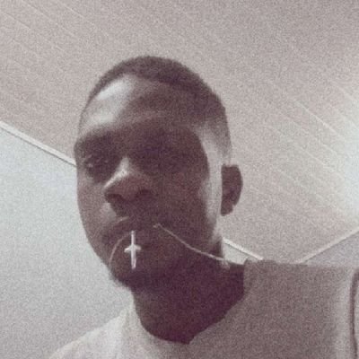 #Akokite| Data Analyst | #MUFC ❤️ | Virtual Assistant | Graduate 🎓👍
pitobi lover