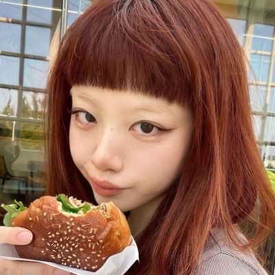 ◟♯ . / #studytwt . ! director in the making 🎬 . . . . . ( 🍅 ) univ life & anik - an!kz : '8teen ✶⋆.˚