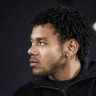 الاتحاد واهلي دبي قصة عشق لا تنتهي 🖤 هنا اكتب وانشر كل ما يروق لي ، أحترم الجميع وأتقبل الجميع ولكن لا أتخلى عن مبادئي أبداً : أسطورتي @Graffa23
