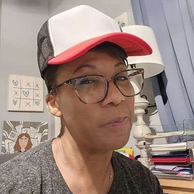 fee_agent's profile picture. Faith, family, football, Hulk & movies!!