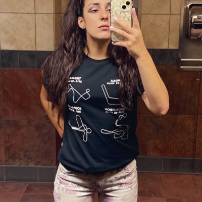 i rather be at a theme park 🎢 Larson Loop cult leader ⭕️ insta: coaster.angella