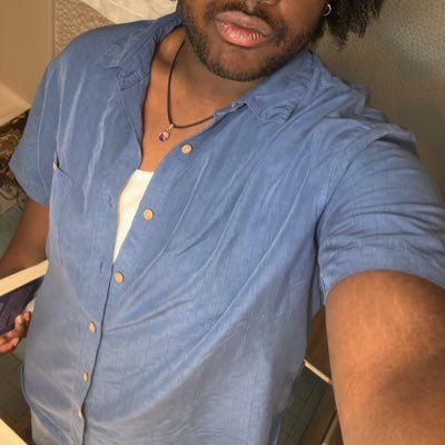 0uHake02's profile picture. Just a horny 22 year old guy