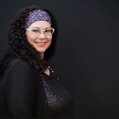 I am Singer, conductor, rádió host, Social Media Manager, song writer, composer