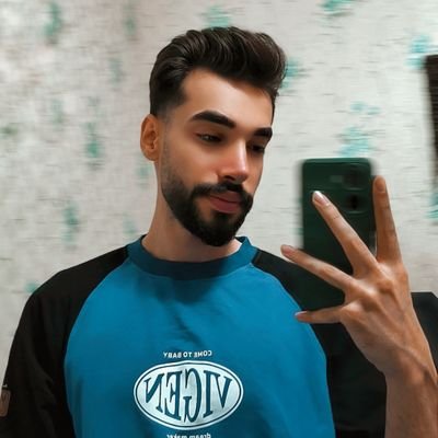 M0hamdoff's profile picture. 𝑫𝒐𝒏𝒕 𝒕𝒓𝒂𝒅𝒆 𝒚𝒐𝒖𝒓 𝒑𝒆𝒂𝒄𝒆 𝒐𝒇 𝒎𝒊𝒏𝒅 !🕯