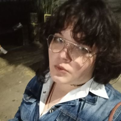 PT🇧🇷/EN🏴☠️/ES🇲🇽.
💢🦅 união vascorinthians.
my name is helena.
1312.
lesbian mutt thing.
dirtbag leftist.
(it/she)ΘΔ🏳️⚧️🇧🇷
priv for oomfs @tr4v4d0g