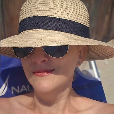 🖤💙🖤 family, faith-filled,pro-life Roman Catholic🙏 🇺🇲standing, , ⚾️ ⛱lover.