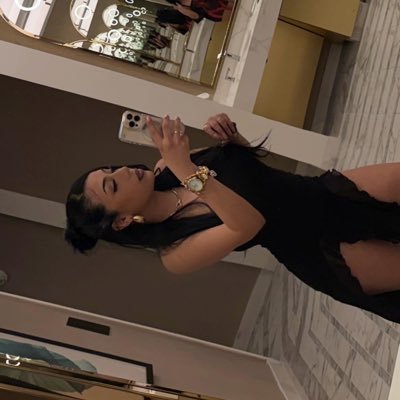 Jocee_c's profile picture. 