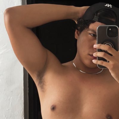 ivan_cvergara's profile picture. ♊ | XXVII✨| LSCA 💻 | Junior Frontend Developer 👨🏽‍💻 | LoLero 🎮 | TFTero 🎮 | Nintendero 🎮 | INFJ 😌 |