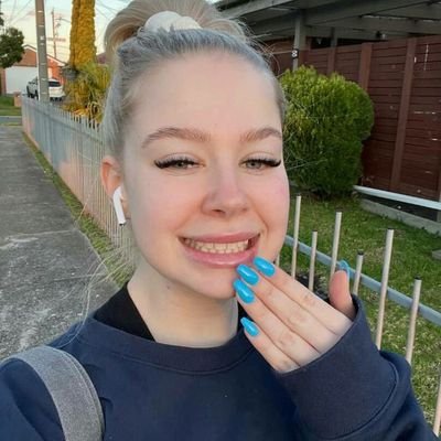 HMessla1428's profile picture. 