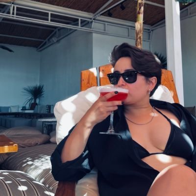 yesilgibibiri's profile picture. ♀peygamber değilim