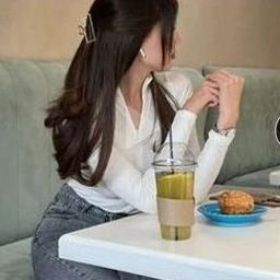 Vralijea1762's profile picture. 