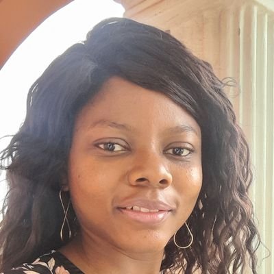 Academic Writer, Beautician, Avid Book Reader, and an Optimist